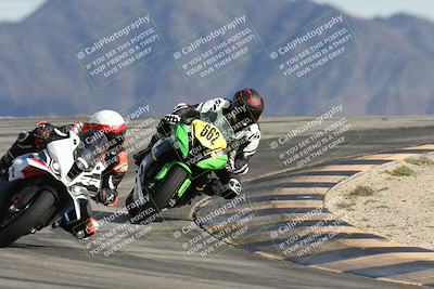 media/Nov-16-2025-Race Pace (Sun) [[8c5fa54630]]/Verified Riders/8-Turn 12 (120pm)/